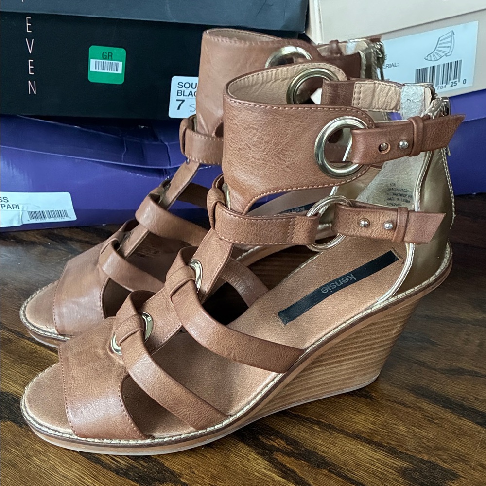 Kensie Brown Strappy Leather Wedge Sandals with Gold Rings